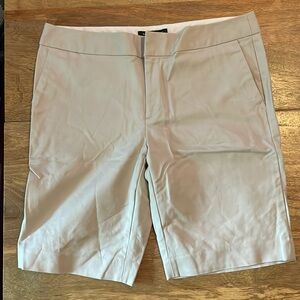 Banana Republic Hampton Fit 9” inseam shorts sz 8